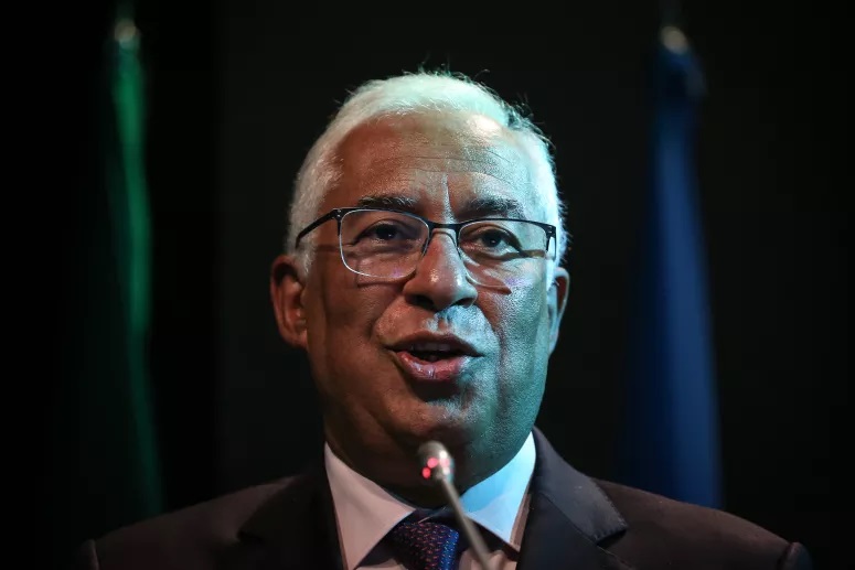 Governo propõe aumento mínimo de 52 euros por ano até 2026 na função pública